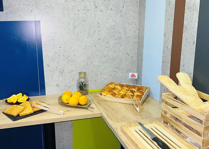 Hotel Ibis Budget Grands Champs