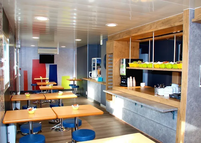 Ibis Budget Grands Champs 2*